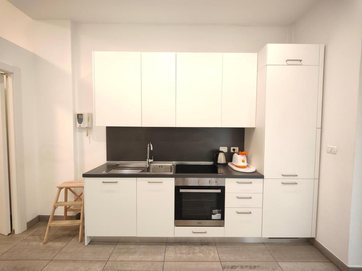 Hostdomus - Terry Suite Torino Exterior foto