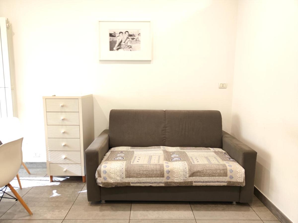 Hostdomus - Terry Suite Torino Exterior foto