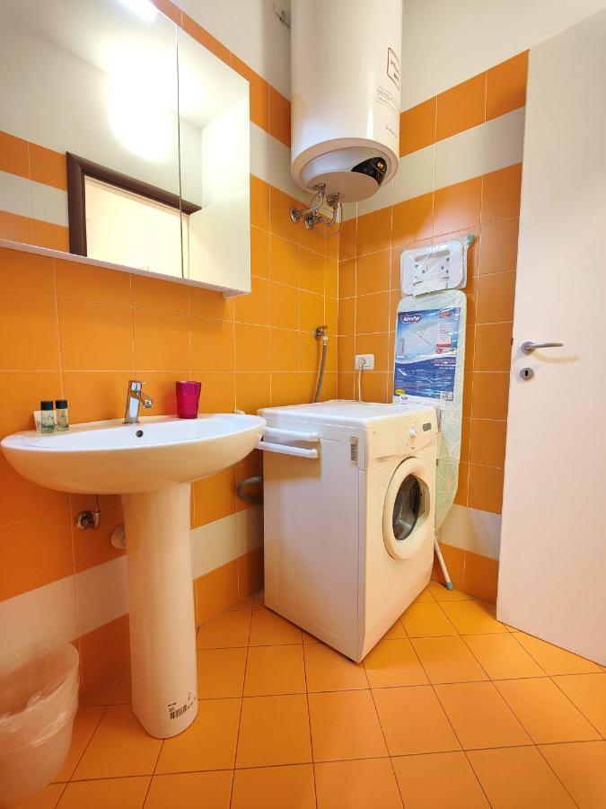 Hostdomus - Terry Suite Torino Exterior foto